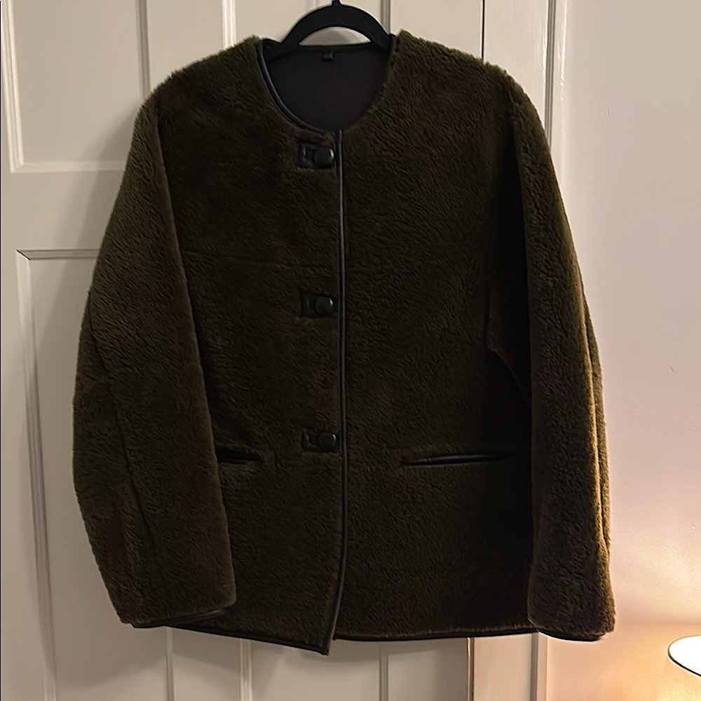 Mango New without Tags faux Sherpa shearling jacket with “leather “ trim
Size M